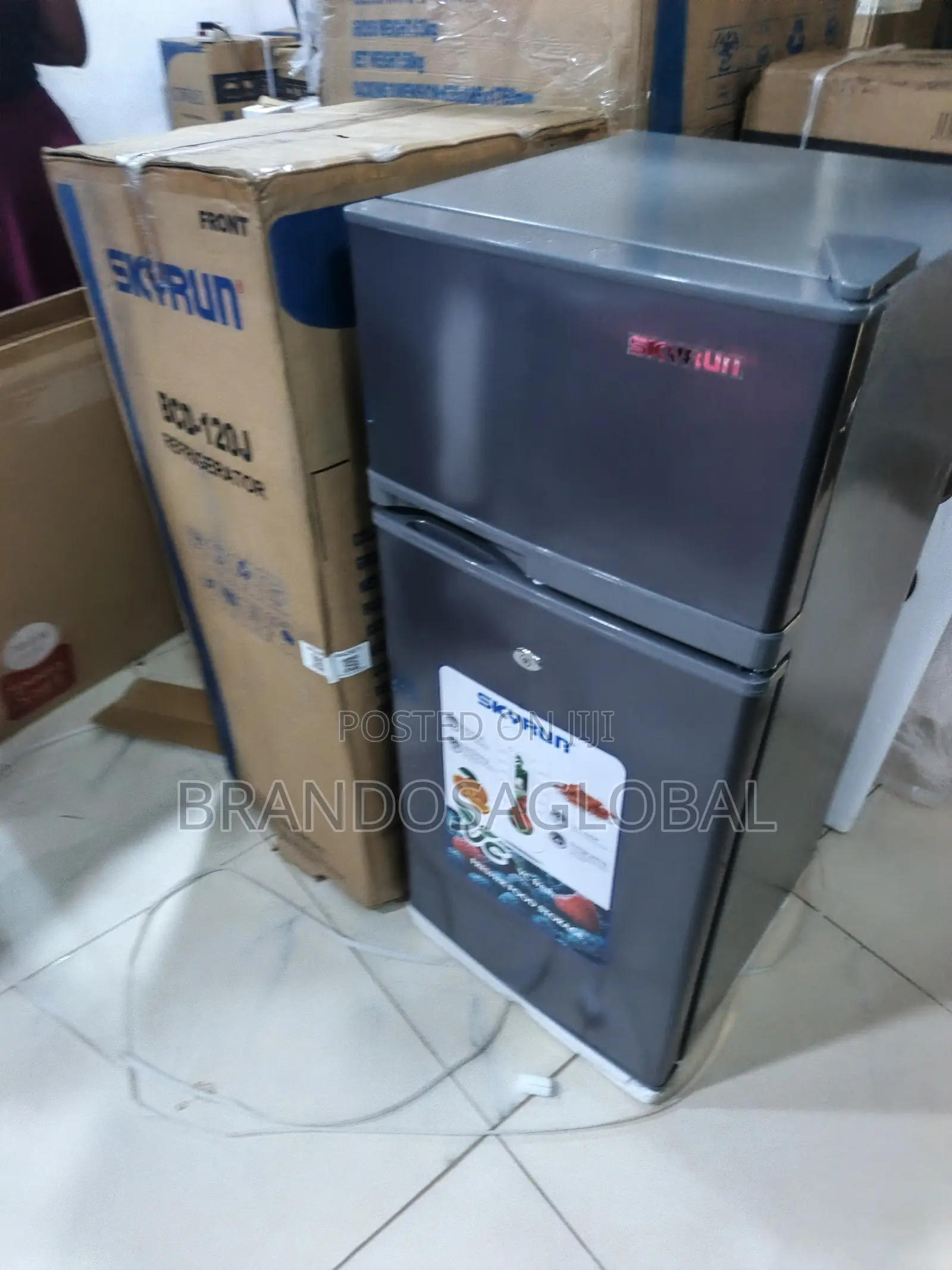 Skyrun 105L Refrigerator – Elegant Double Door Refrigerator