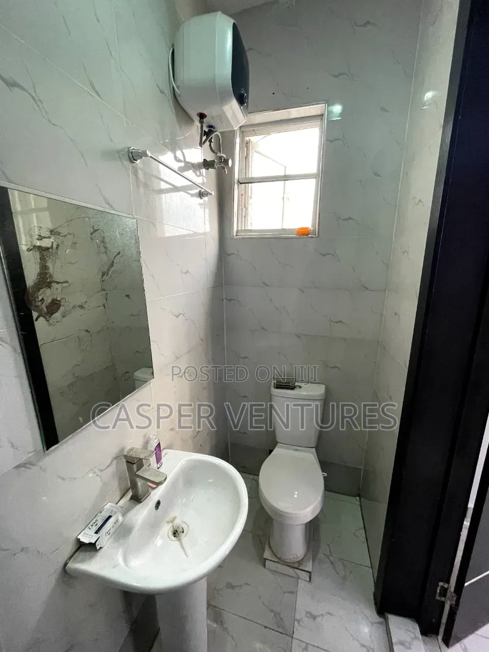 Mini Flat in Off Alpha Beach, Lekki Phase 2 for rent