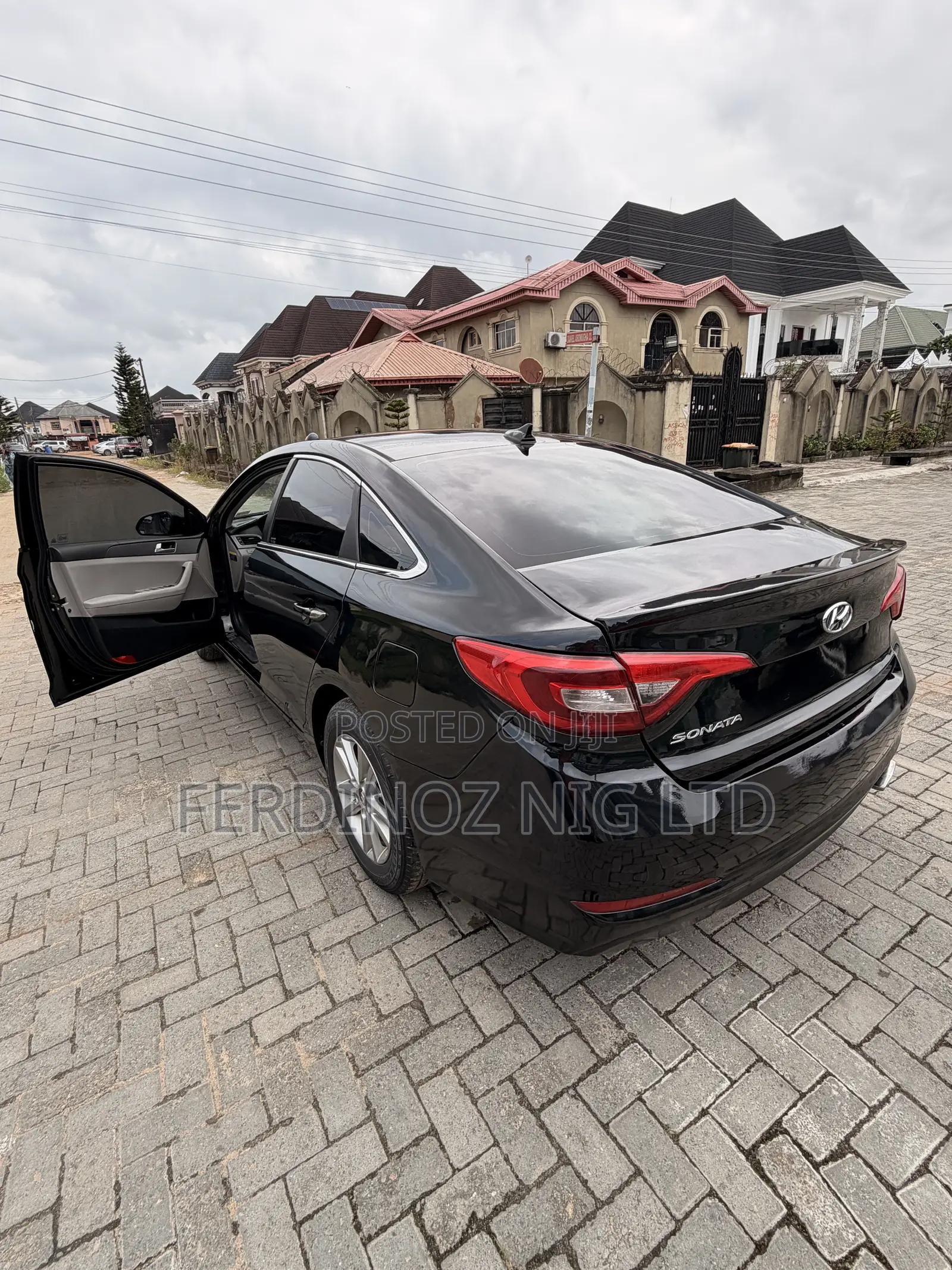 Hyundai Sonata Sport Sedan FWD (2.4L 4cyl 6A) 2016 Black