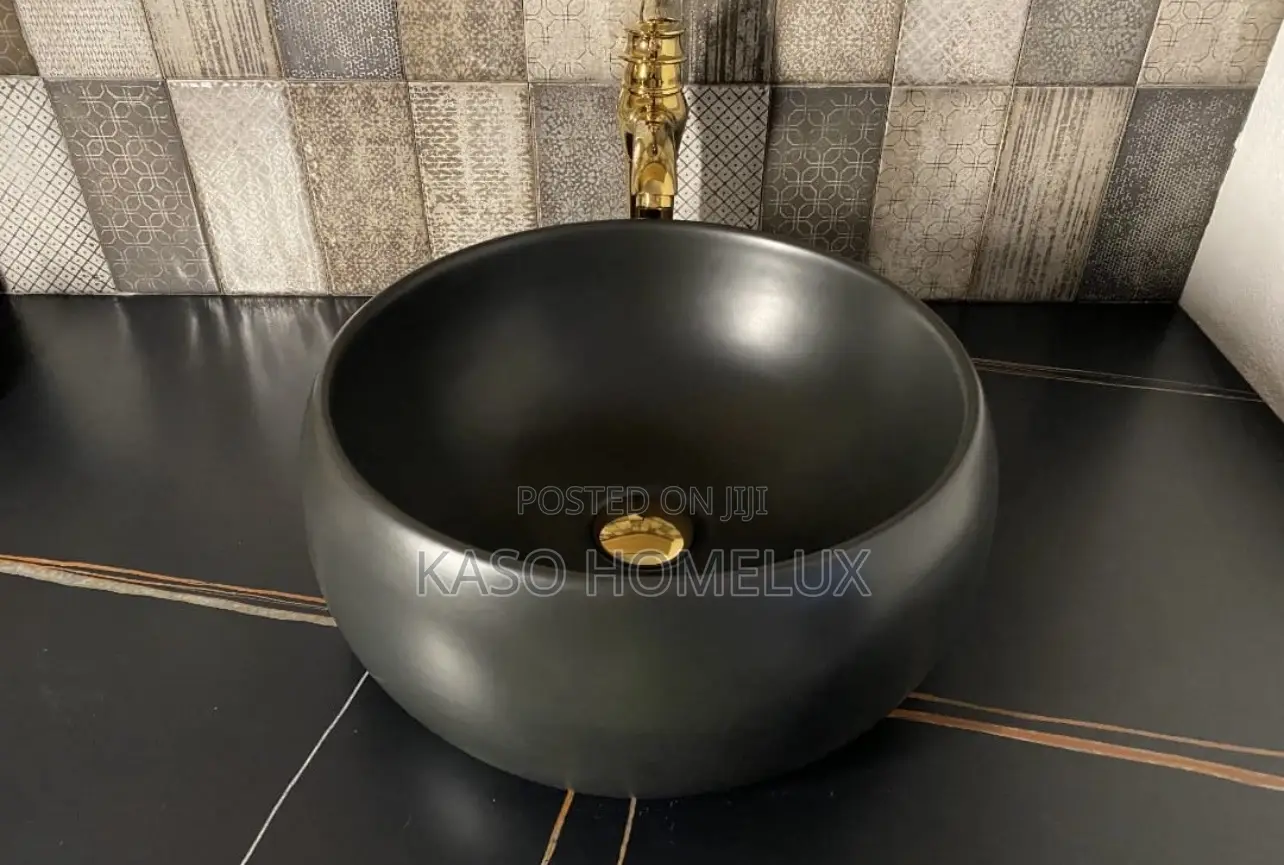 Black Round Shaped Countertop Wash Hand Basin