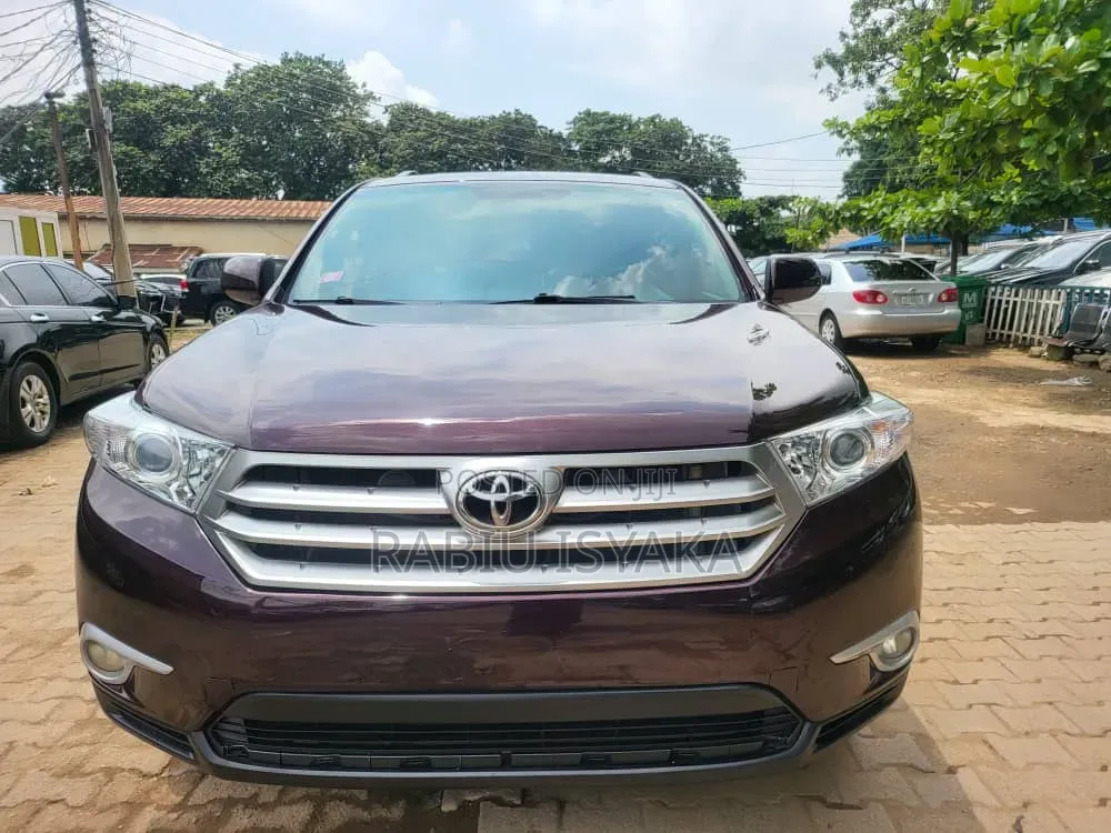 Toyota Highlander 2012 Brown