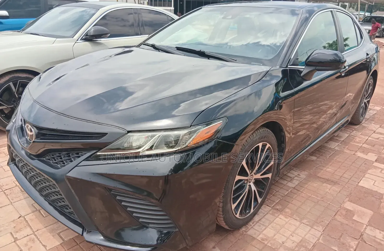 Toyota Camry SE FWD 2020 Black