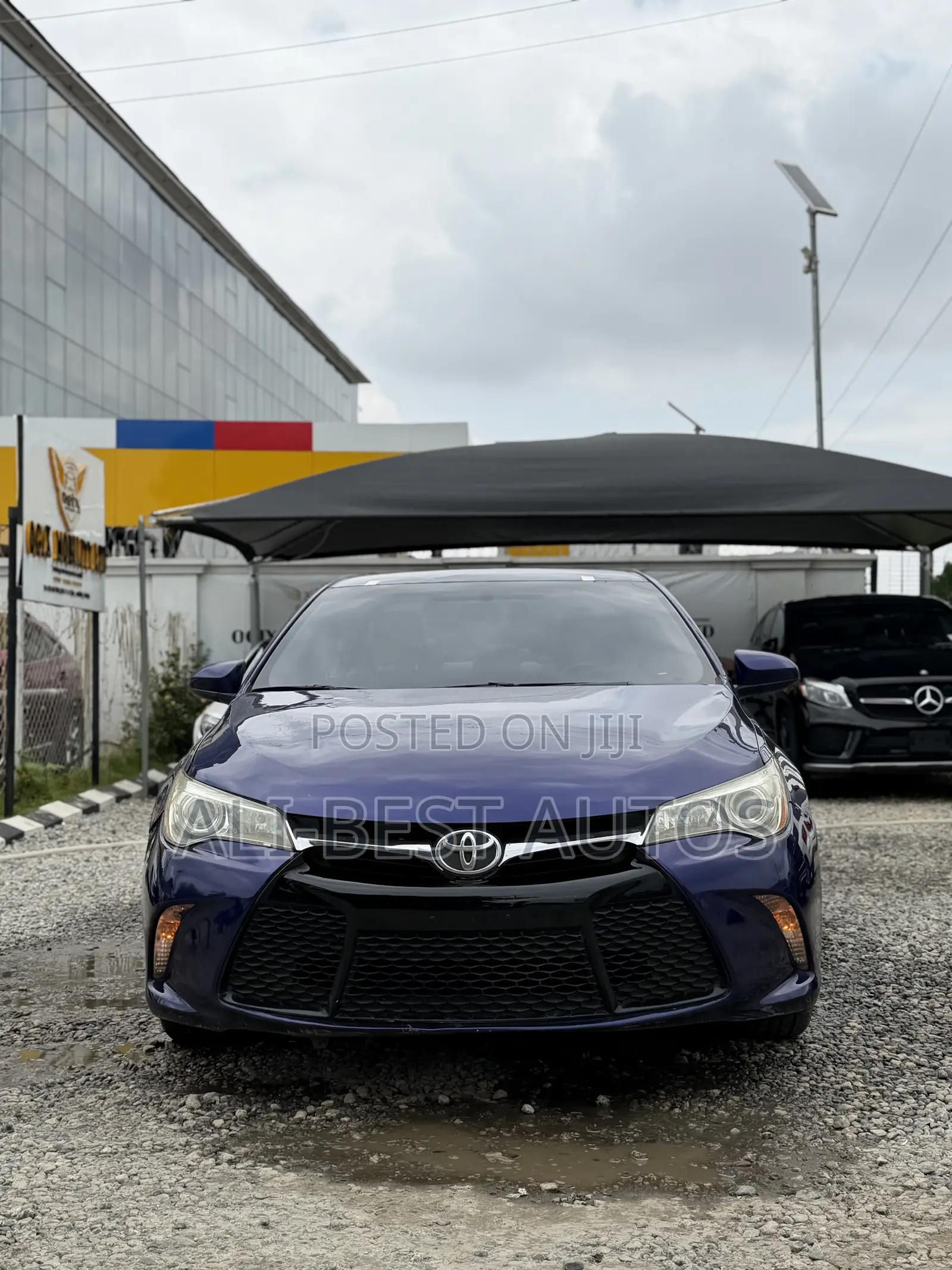 Toyota Camry SE 4dr Sedan (2.5L 4cyl 6A) 2015 Blue