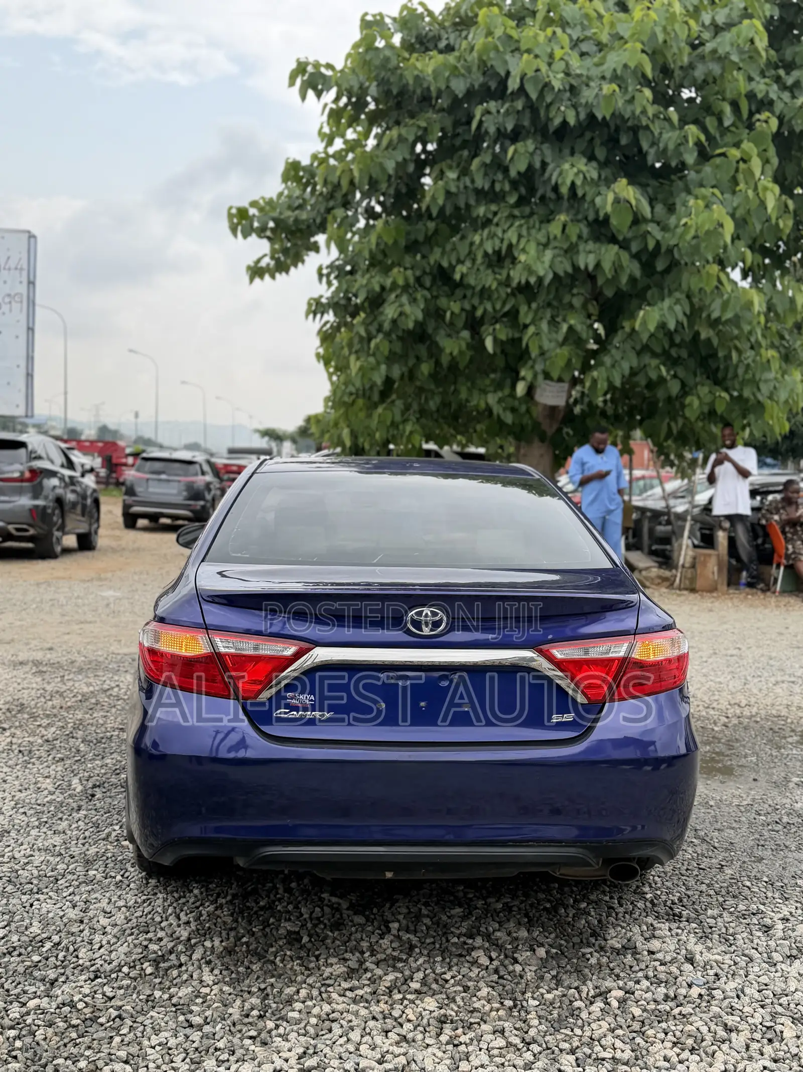 Toyota Camry SE 4dr Sedan (2.5L 4cyl 6A) 2015 Blue