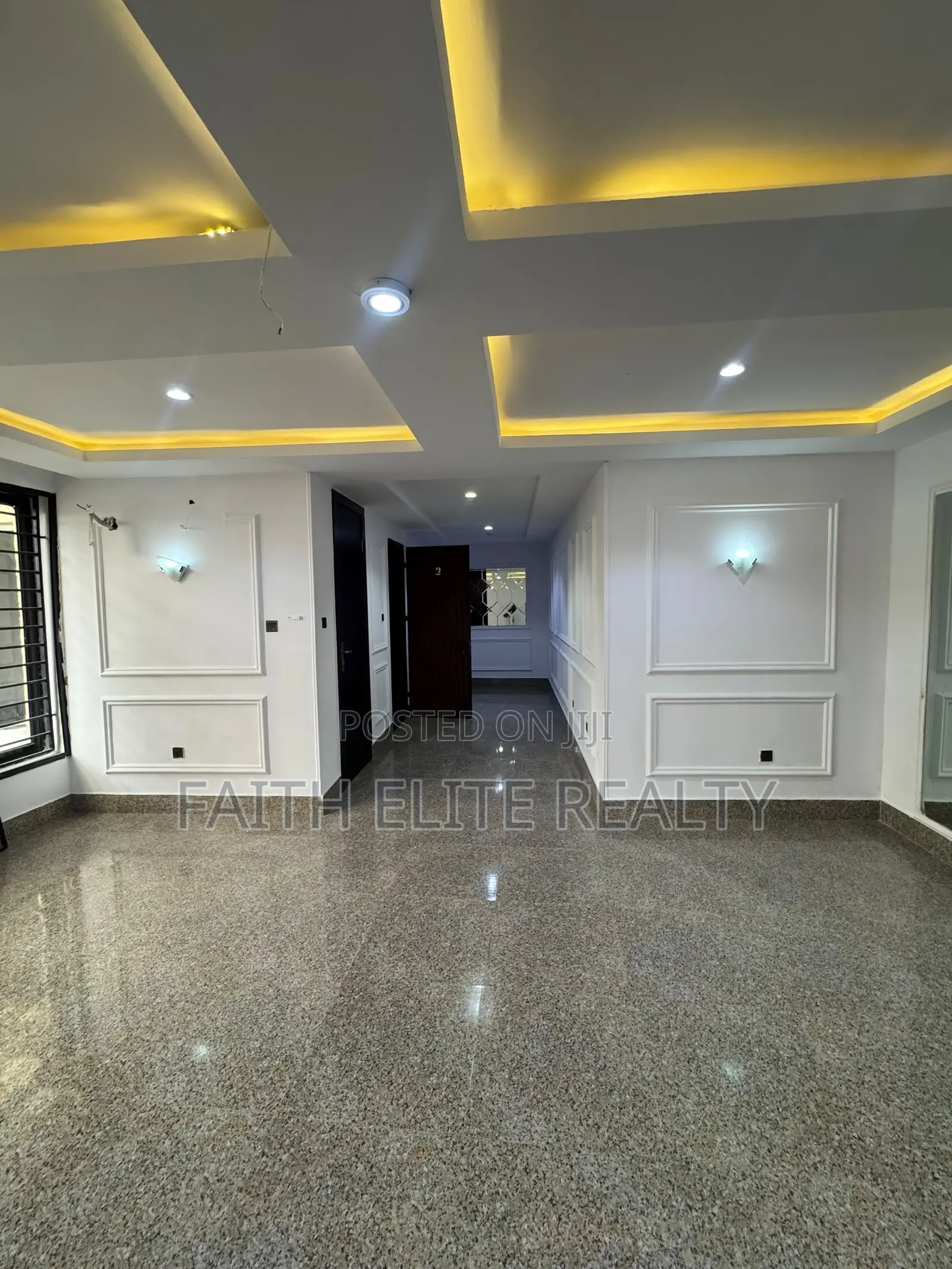3bdrm Apartment in Lekki Phase 1 for rent