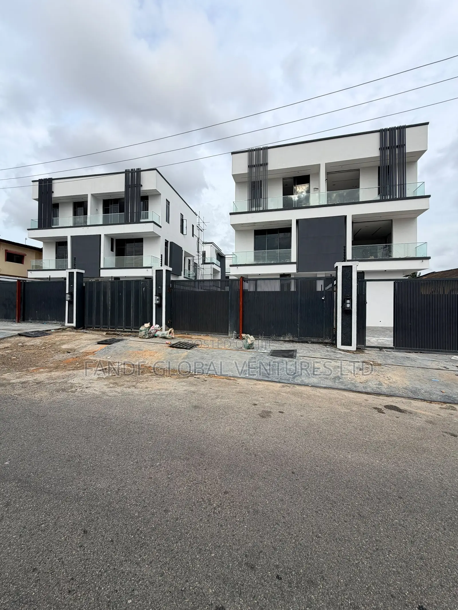 4bdrm Duplex in Omole Phase 2 for sale