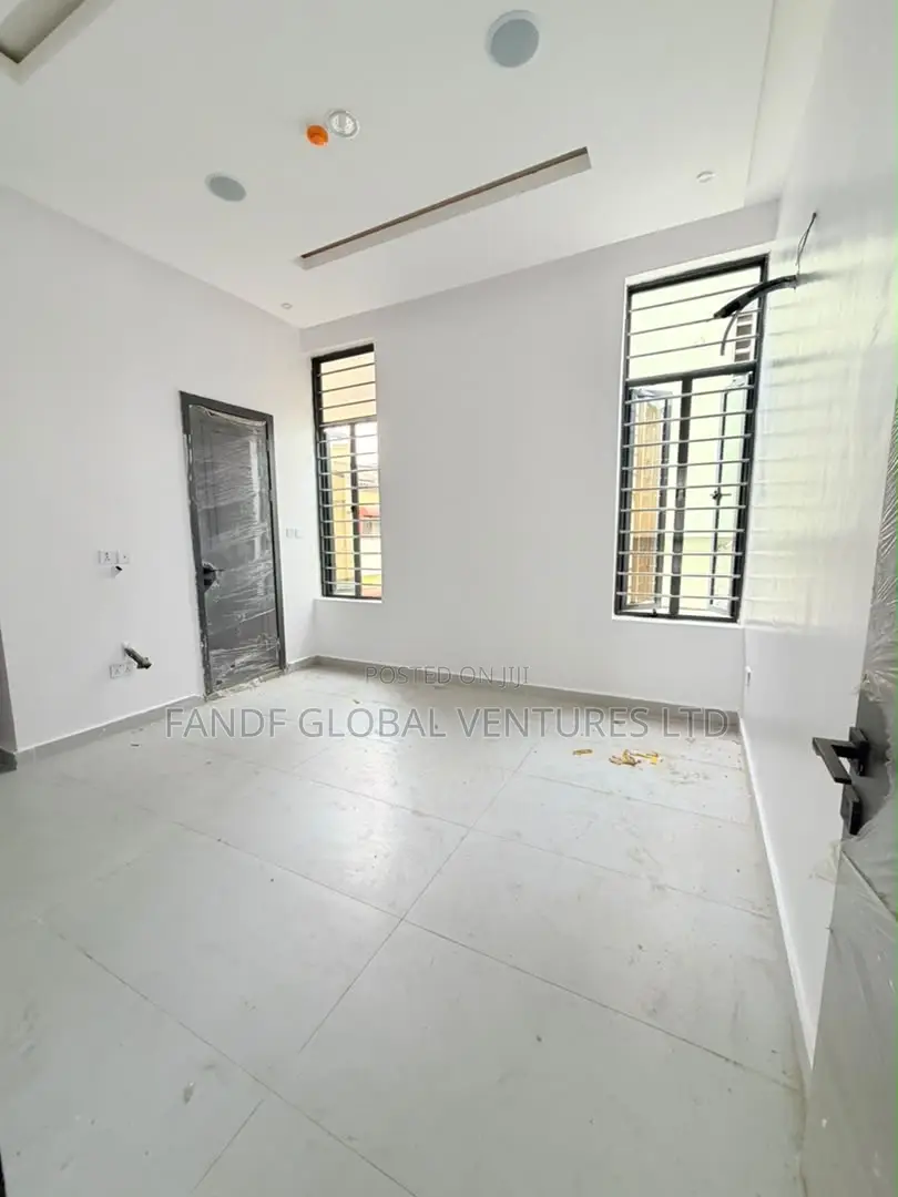 4bdrm Duplex in Omole Phase 2 for sale