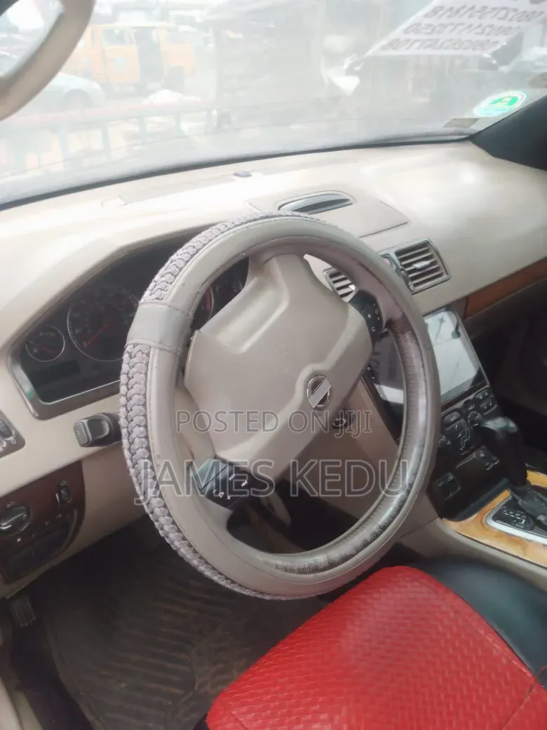 Volvo V70 2008 Silver