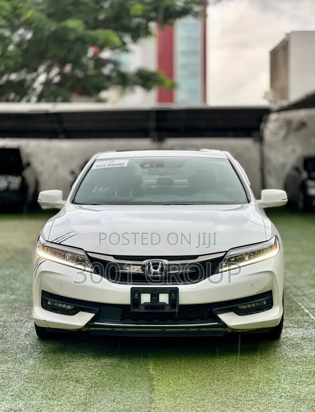 Honda Accord Touring V6 2dr Coupe FWD (3.5L 6cyl 6A) 2017 White