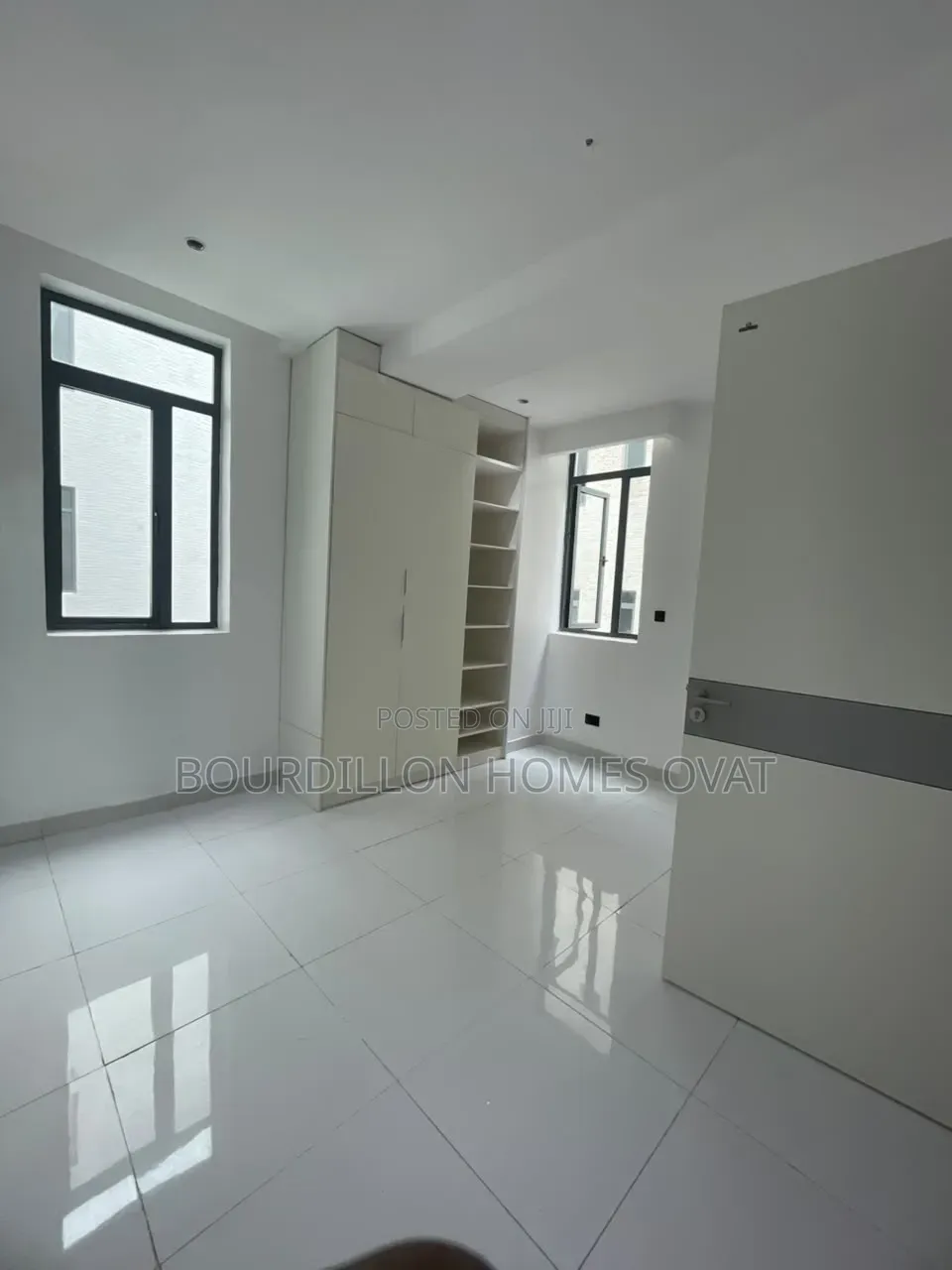 3bdrm Apartment in Ikate Lekki Lagos for sale