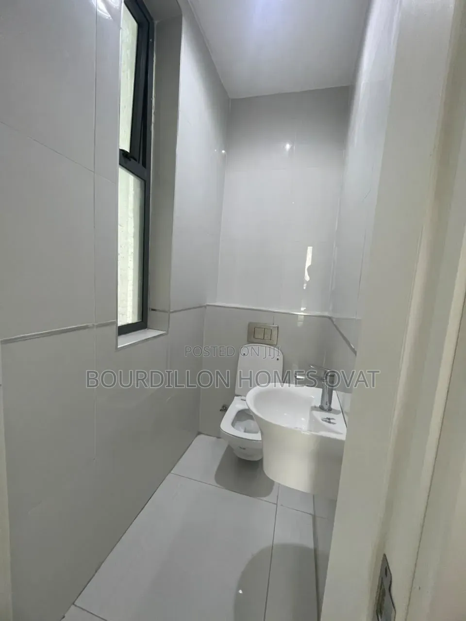 3bdrm Apartment in Ikate Lekki Lagos for sale