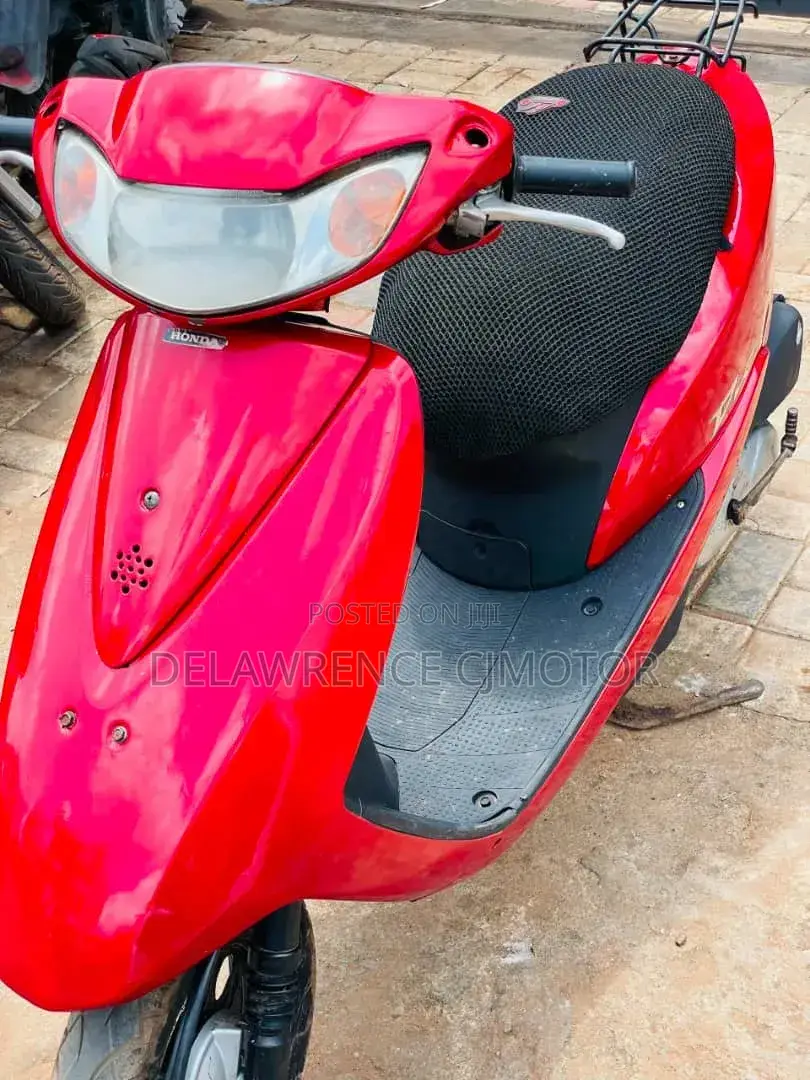 Honda Dio 2023 Red