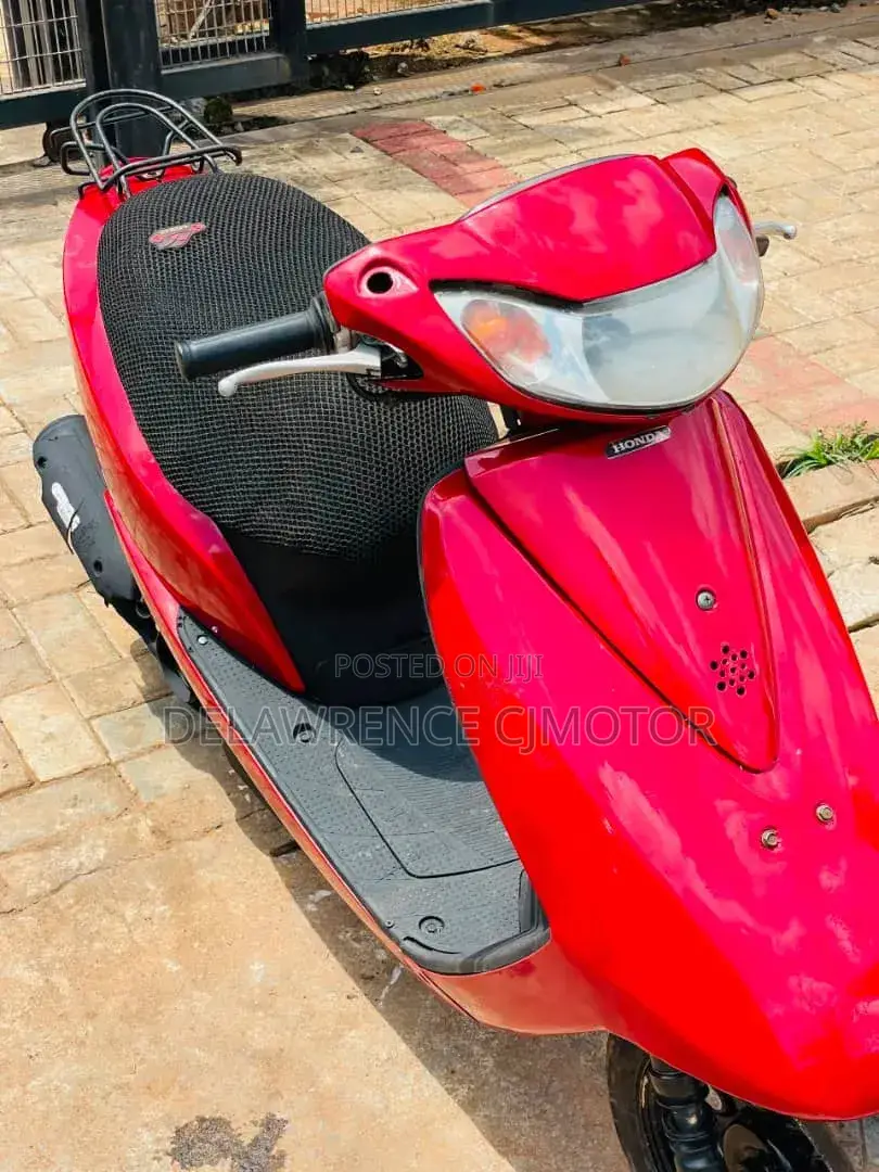 Honda Dio 2023 Red