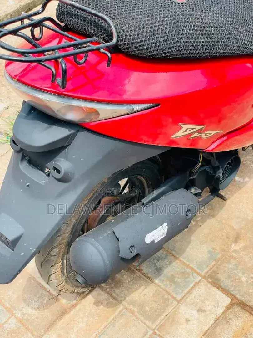 Honda Dio 2023 Red