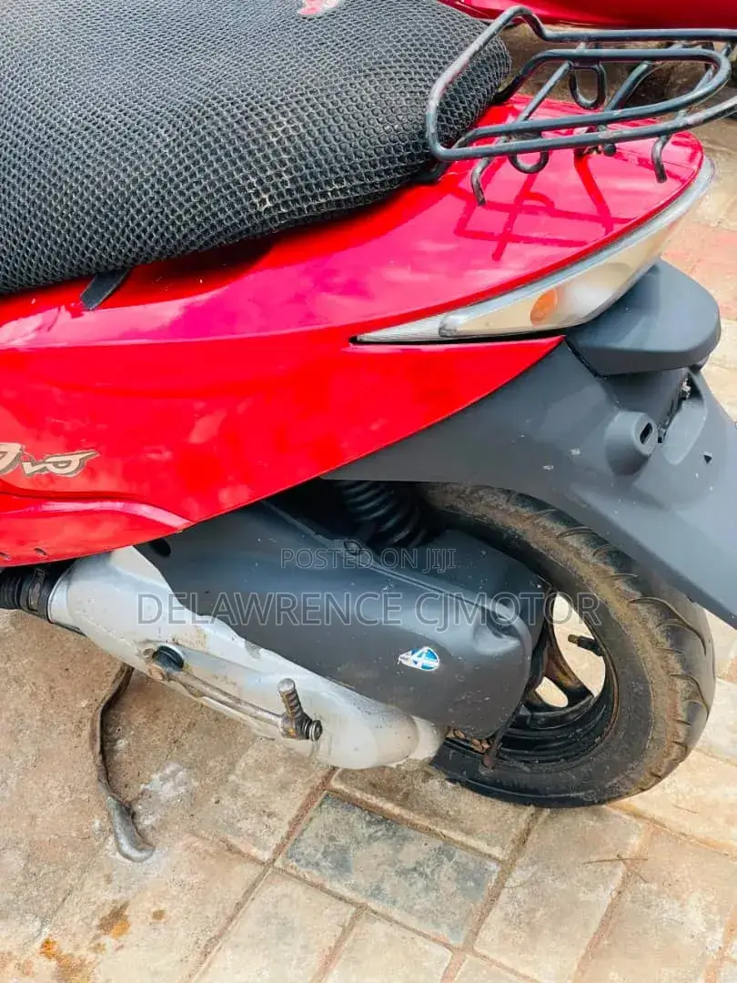 Honda Dio 2023 Red