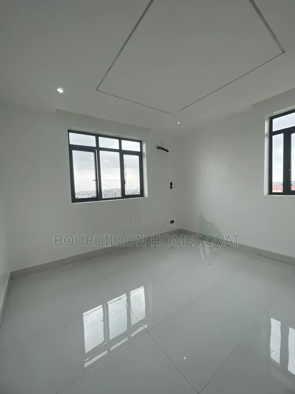3bdrm Apartment in Ikate Lekki Lagos for sale