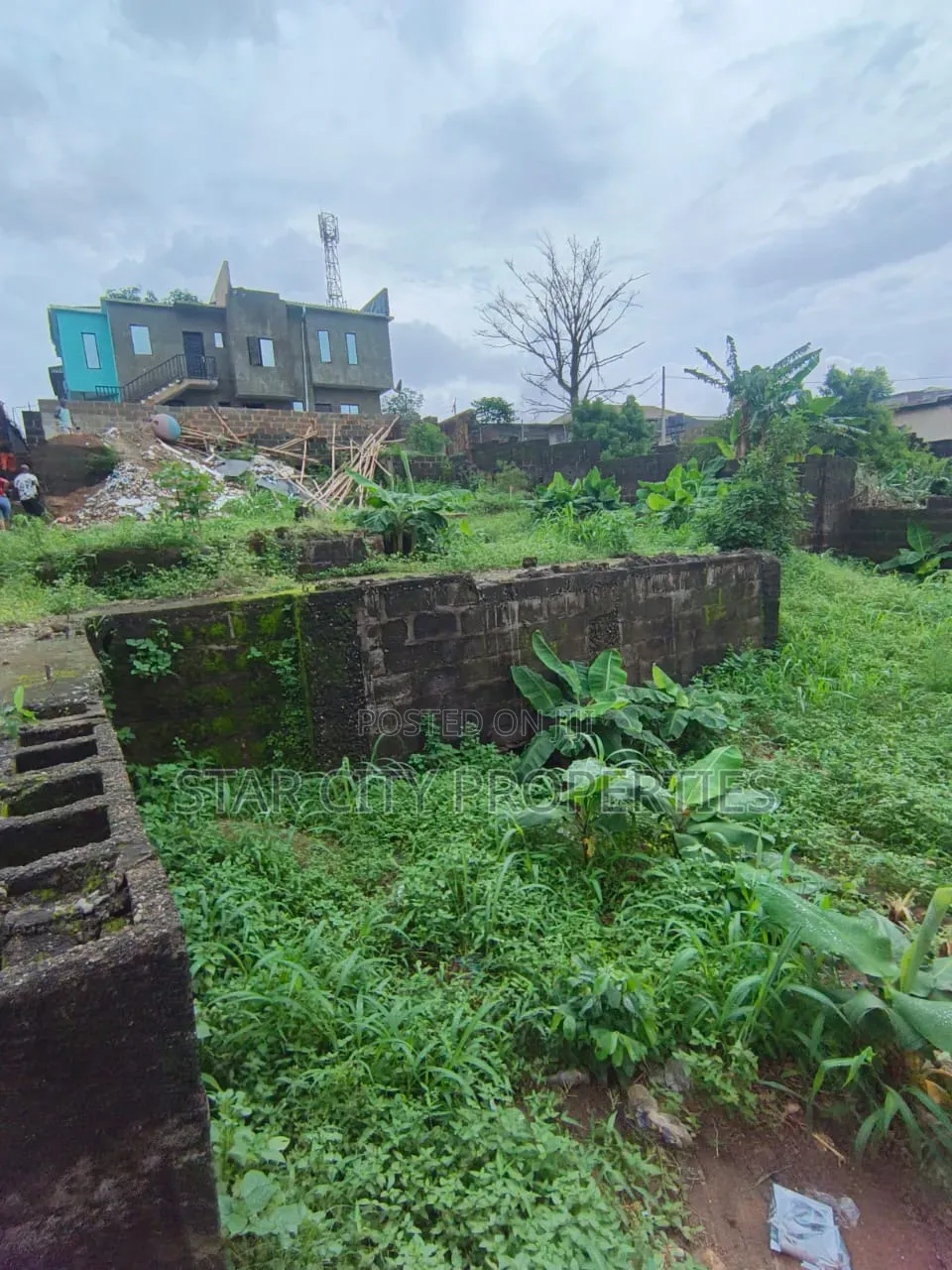 500sqm Behind River Valley Estate Berger