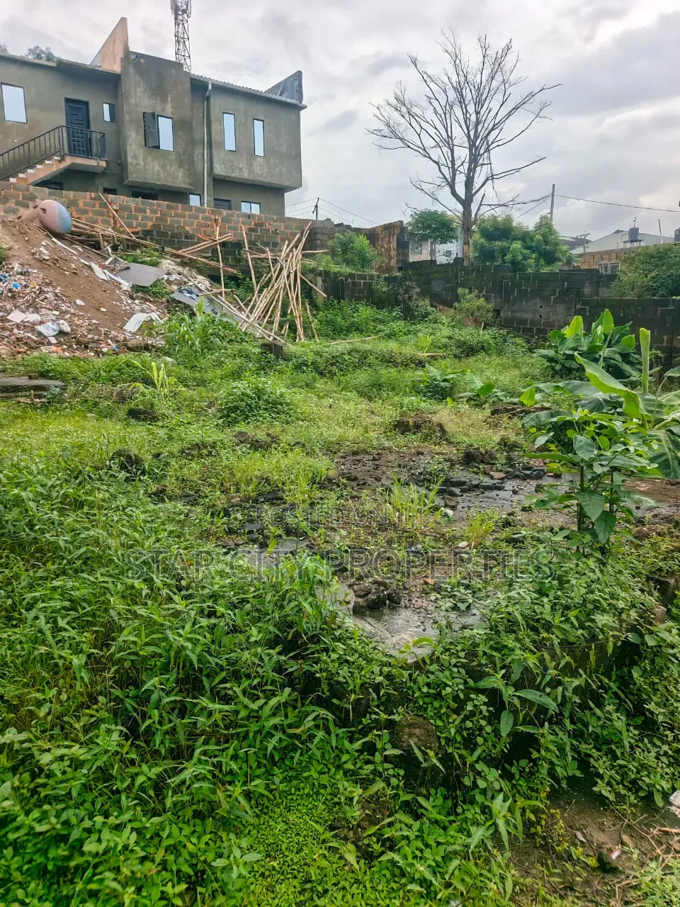 500sqm Behind River Valley Estate Berger