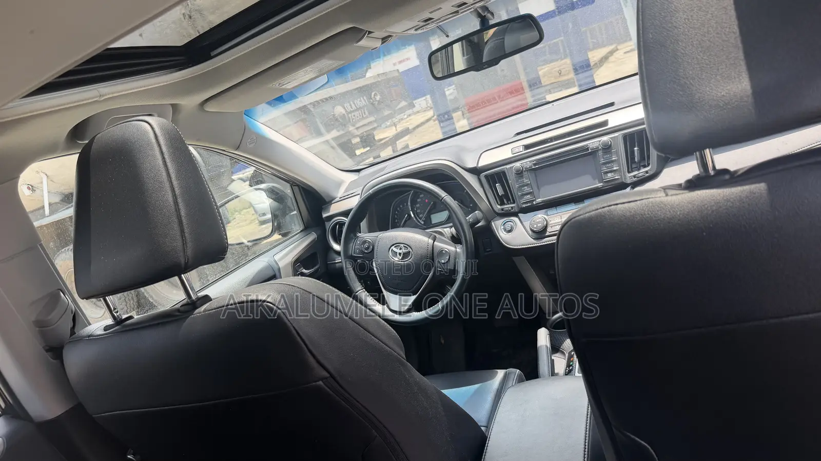 Toyota RAV4 Limited 4dr SUV AWD (2.5L 4cyl 6A) 2015 Off white
