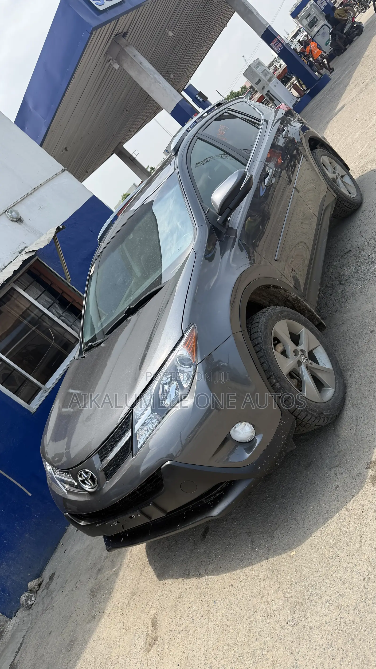 Toyota RAV4 Limited 4dr SUV AWD (2.5L 4cyl 6A) 2015 Off white