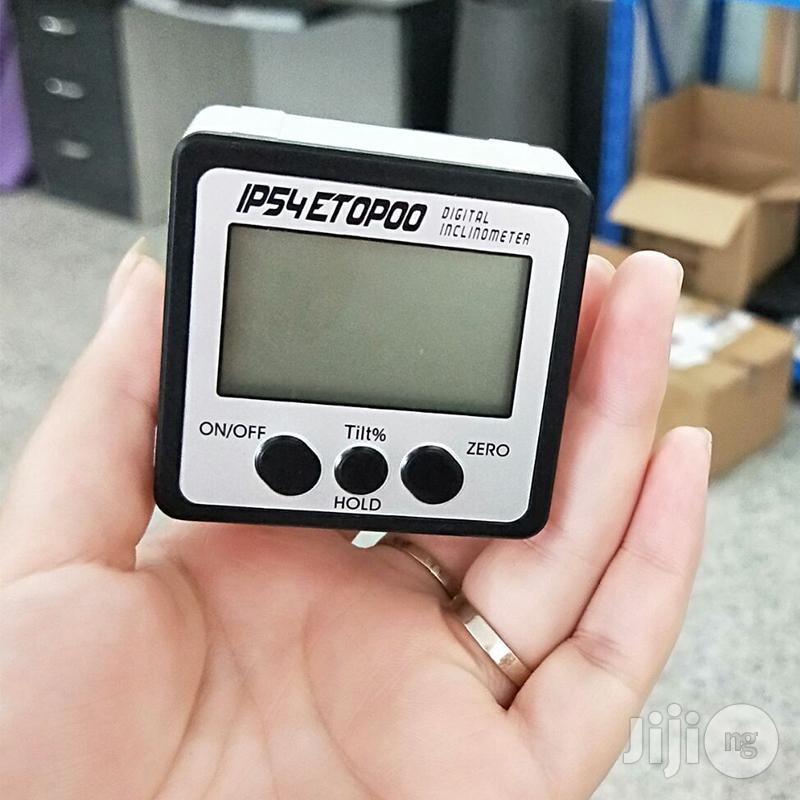 Etopoo Ip54 Digital Protractor Inclinometer With Backlight