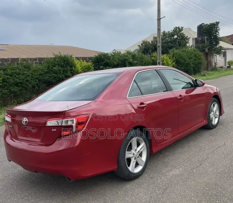 Toyota Camry 2014 Red