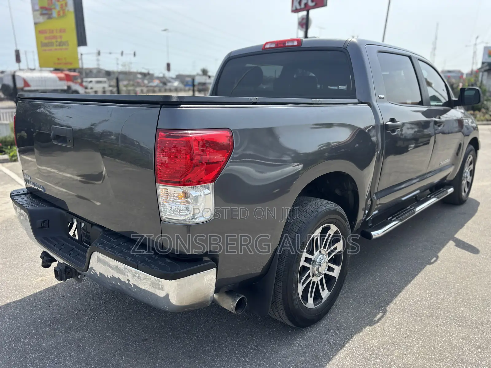 Toyota Tundra 2013 Gray