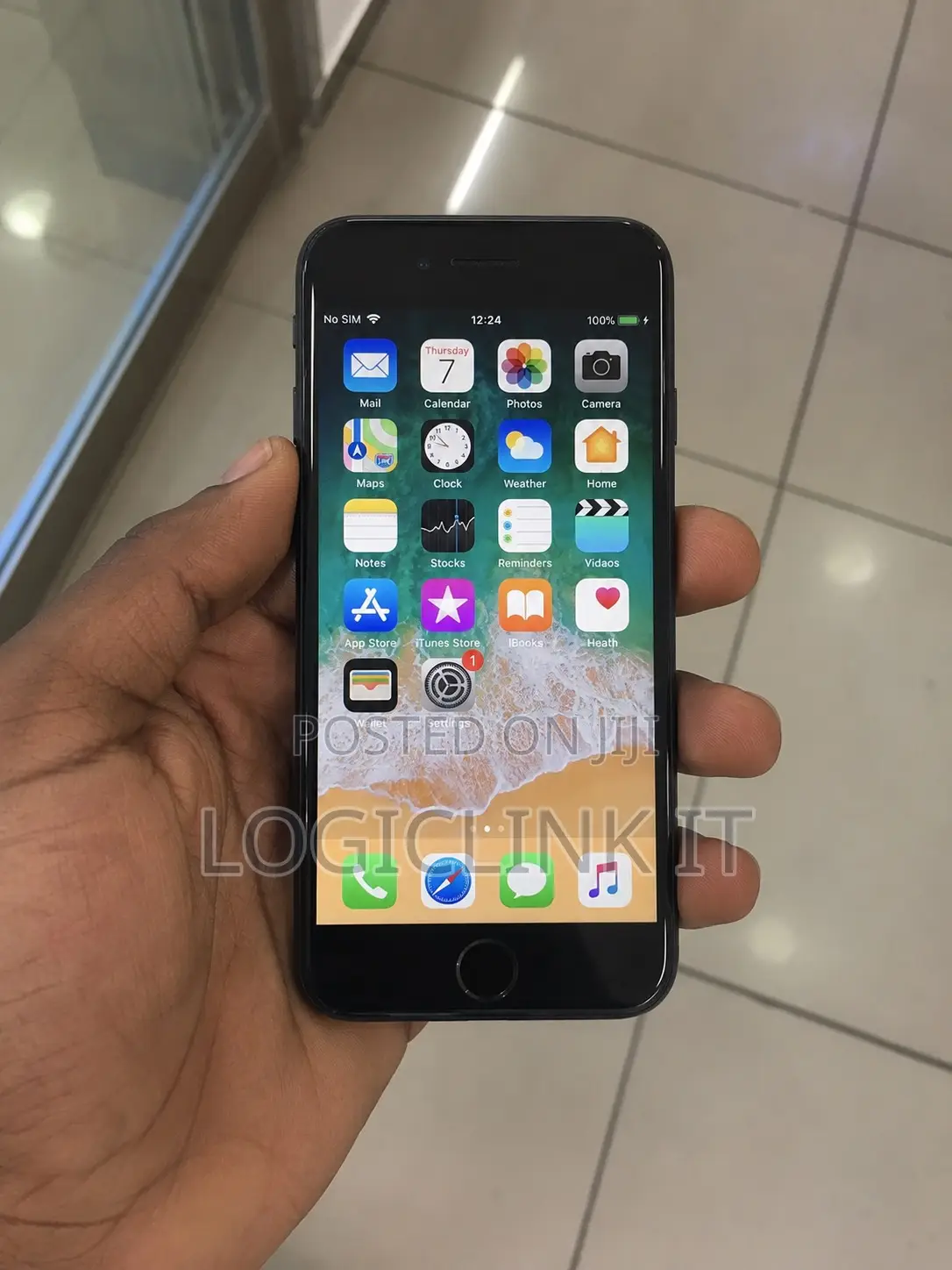 Apple iPhone 7 32 GB Black
