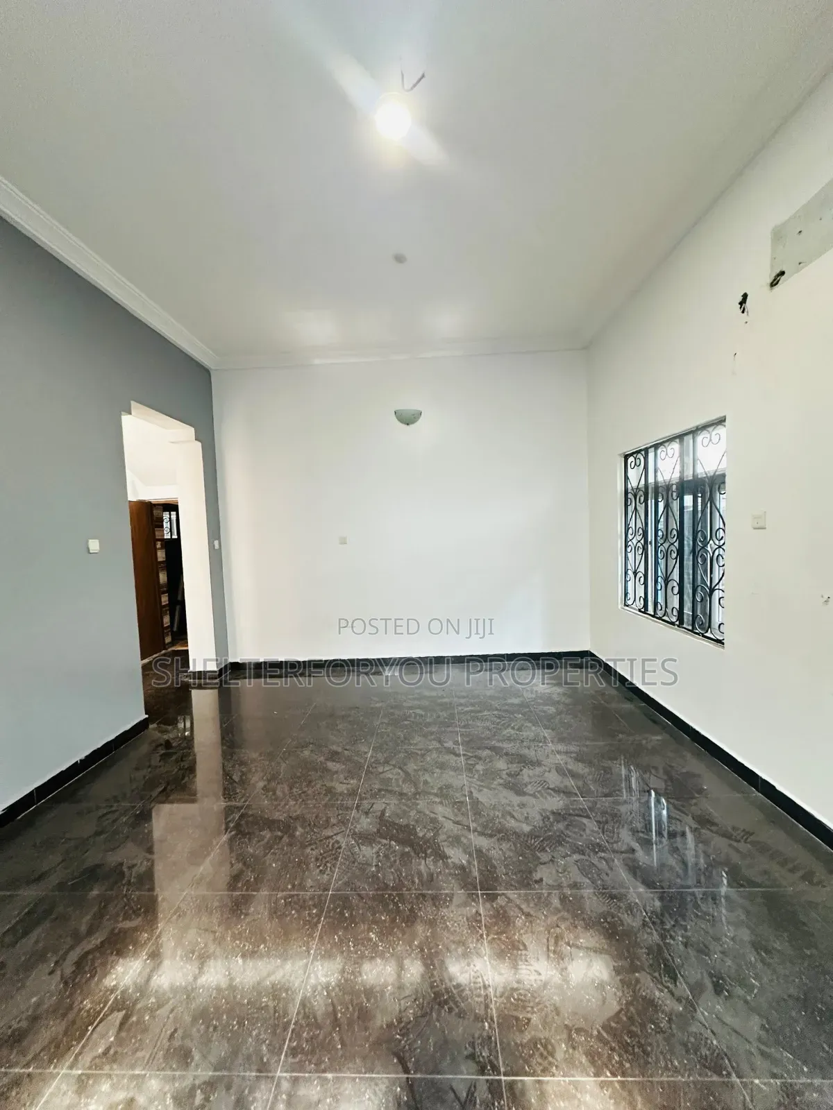 2bdrm Duplex in Lekki Phase 1 for rent