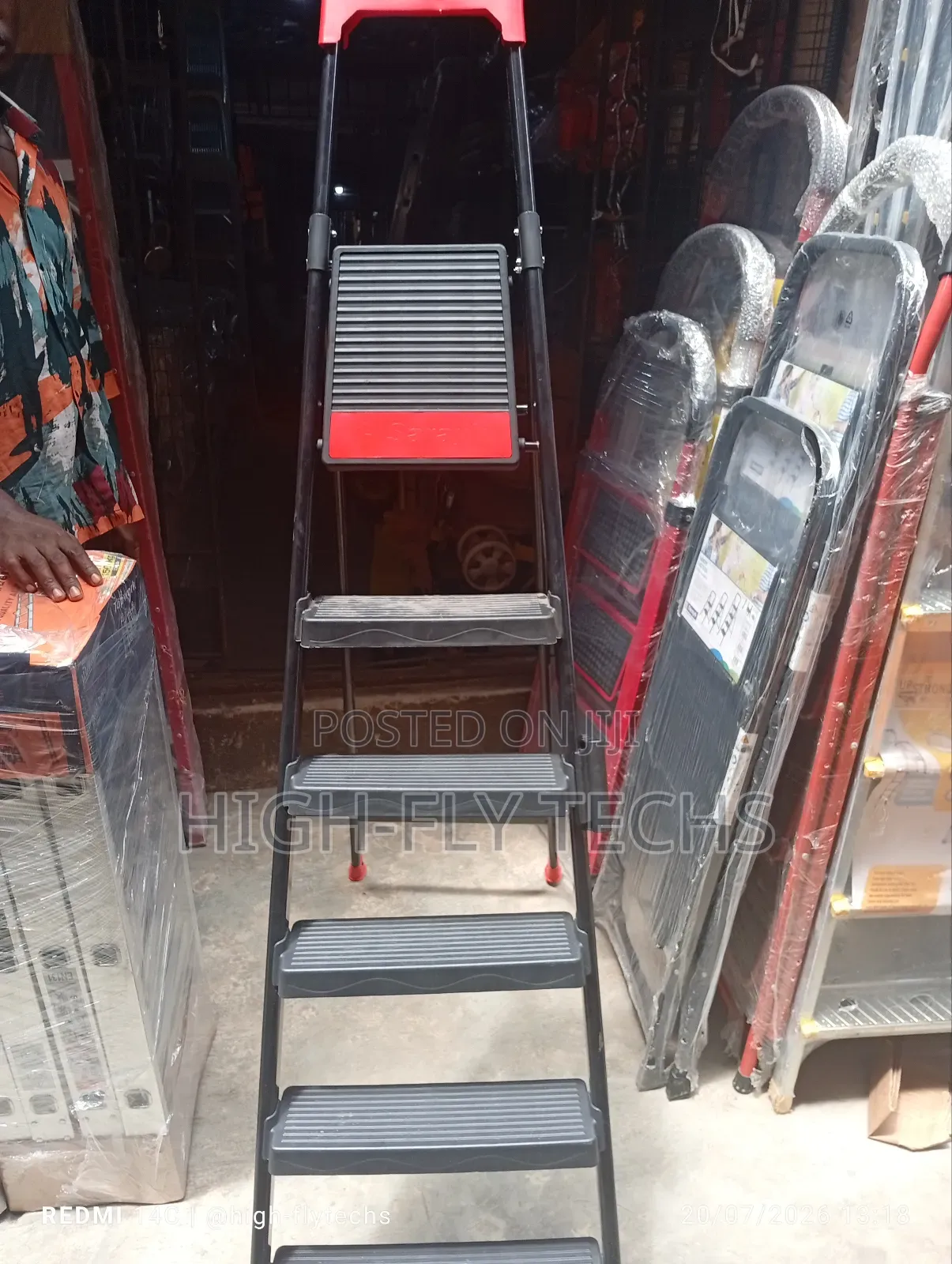 Sarayli Brand 6 Steps Foldable Ladder