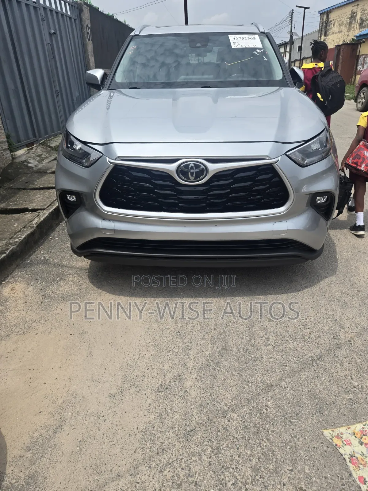 Toyota Highlander 2021 Silver