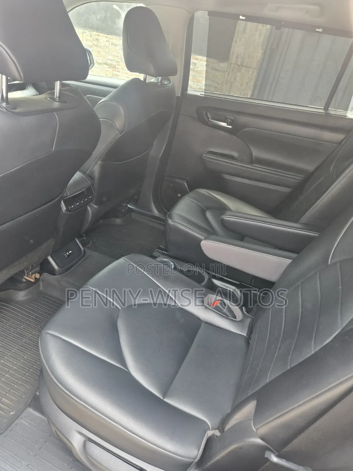 Toyota Highlander 2021 Silver