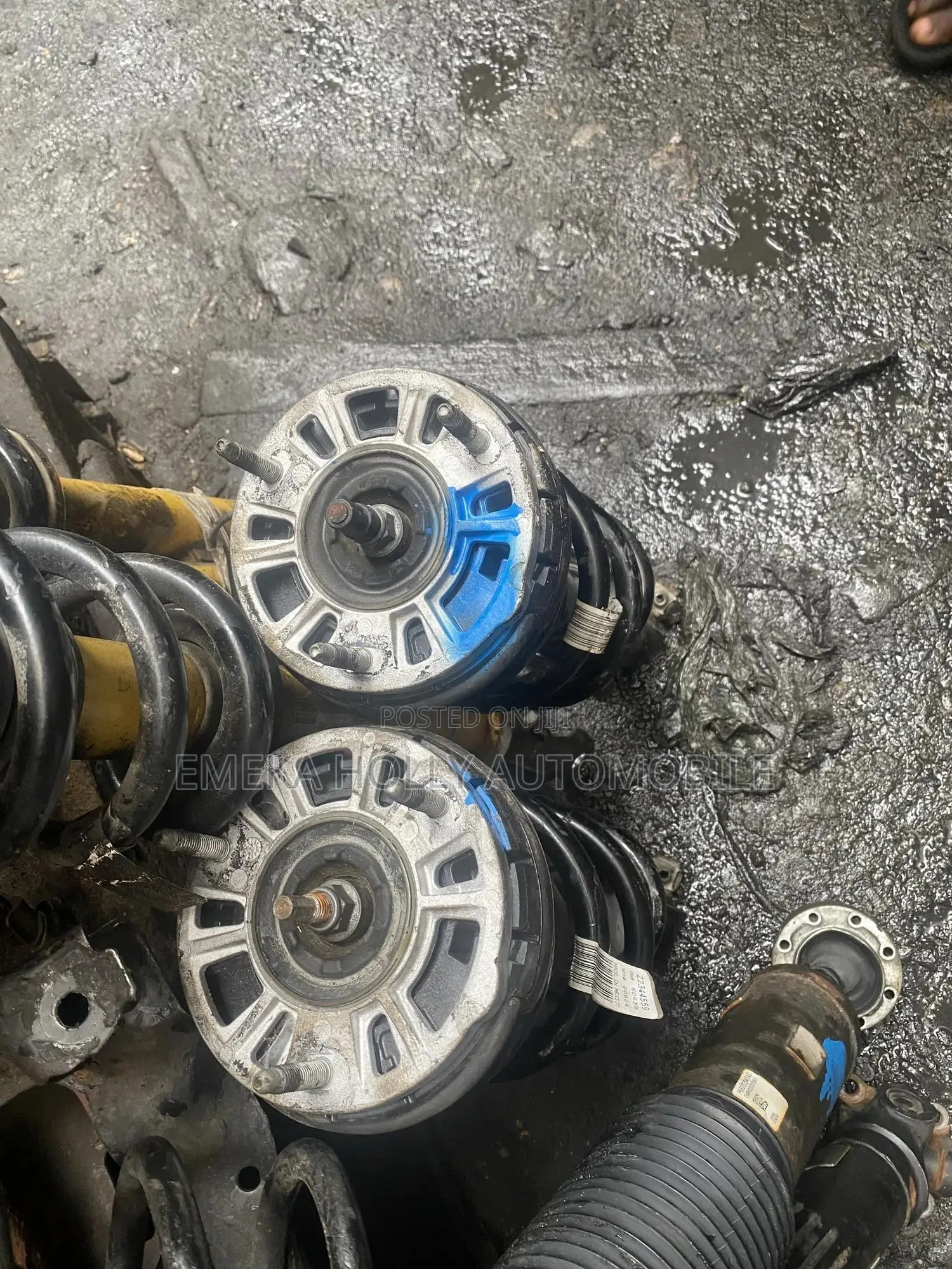 Cadillac Escalade 2020-2024 Front Shock Absorber Strut Assembly Pair