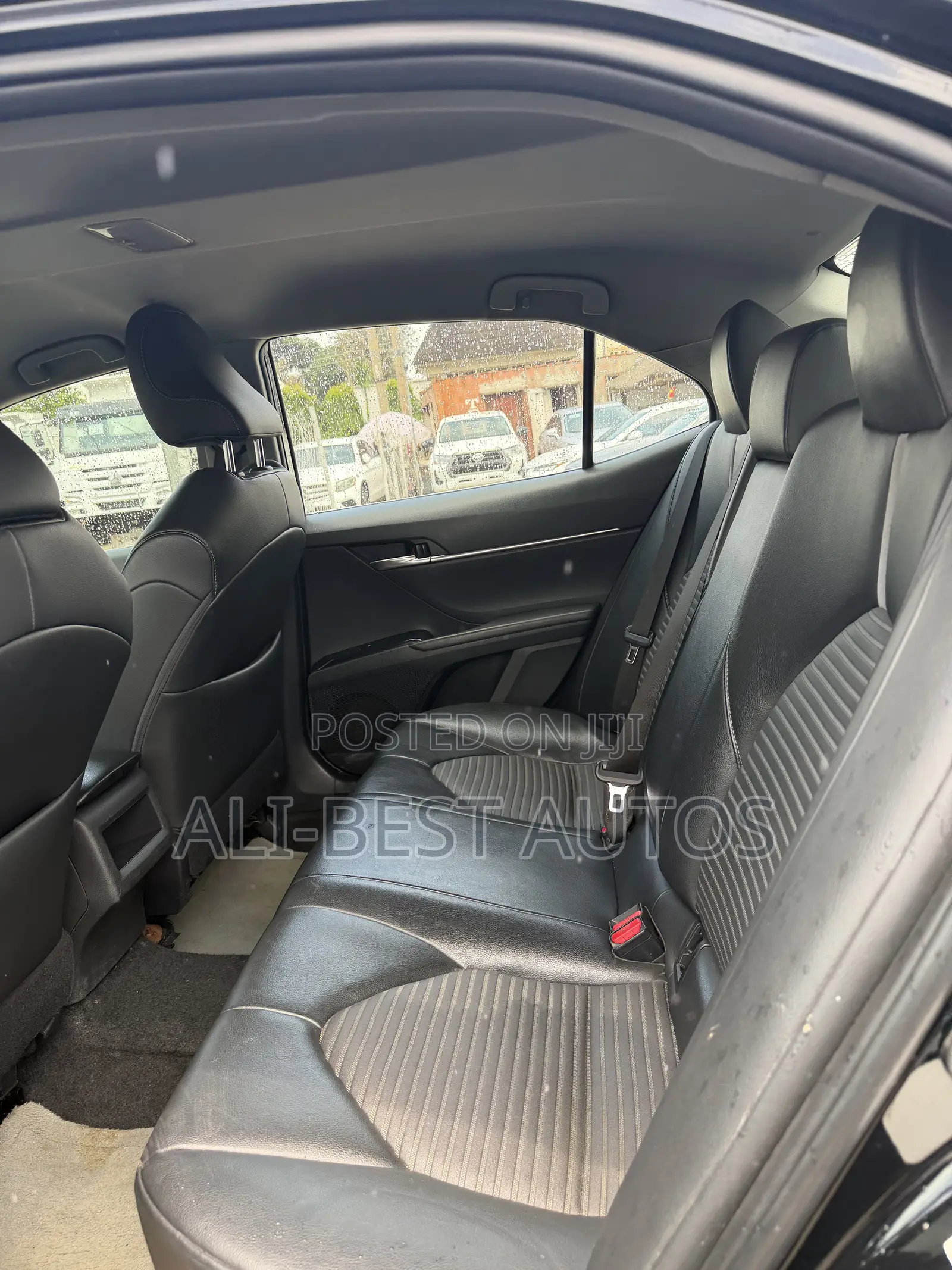 Toyota Camry SE (2.5L 4cyl 8A) 2019 Black