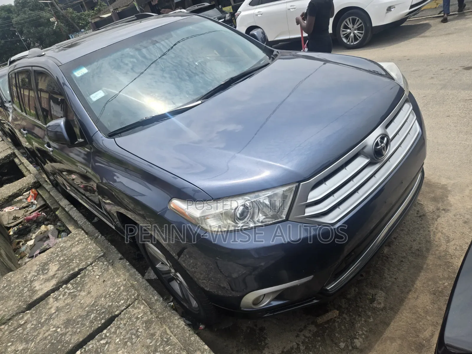 Toyota Highlander 2011 Blue