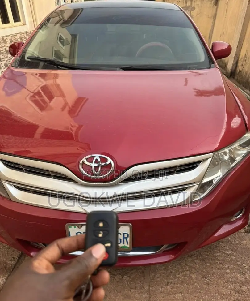 Toyota Venza 2010 Red