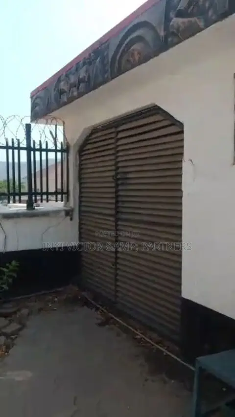 5bdrm Duplex in Maitama for sale