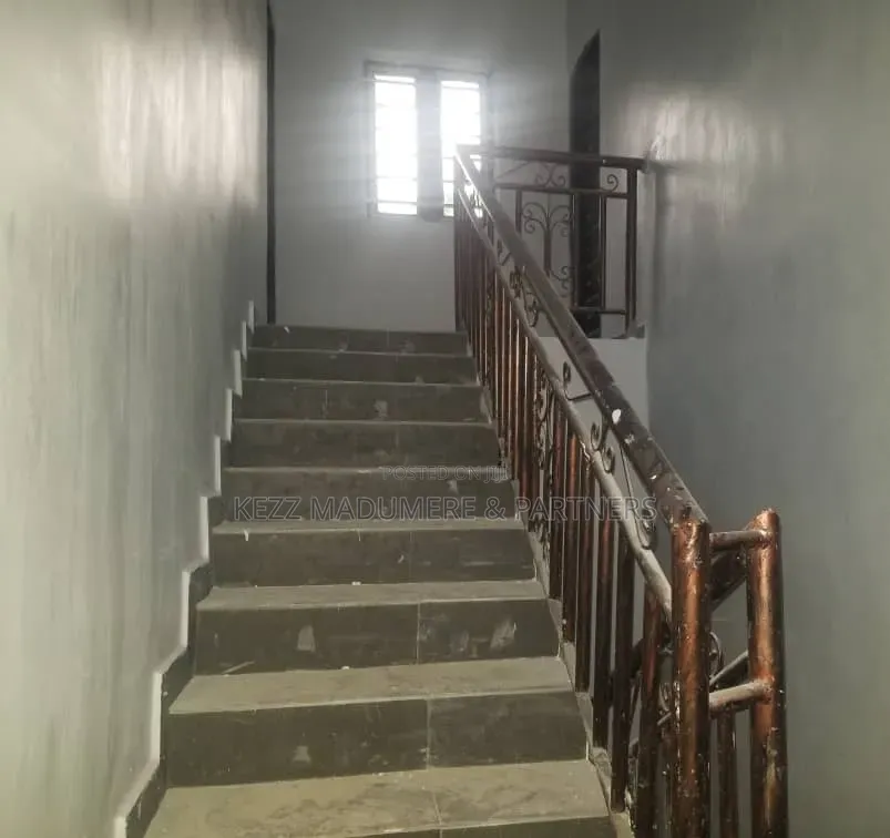 1bdrm Block of Flats in Elikpokpodu Rukpokwu for rent