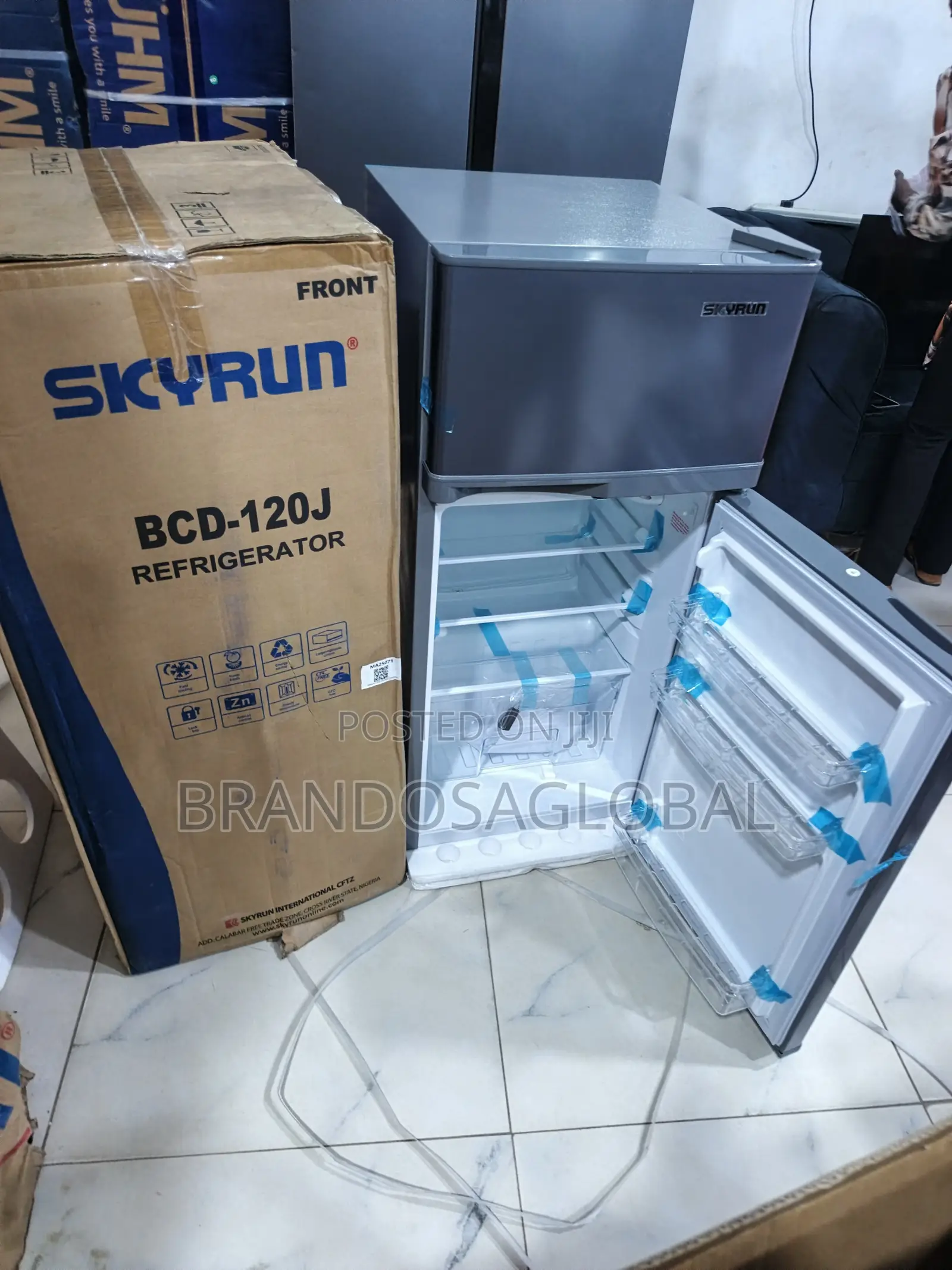 Skyrun BCD-120J Refrigerator – Efficient Compact Fridge Freezer