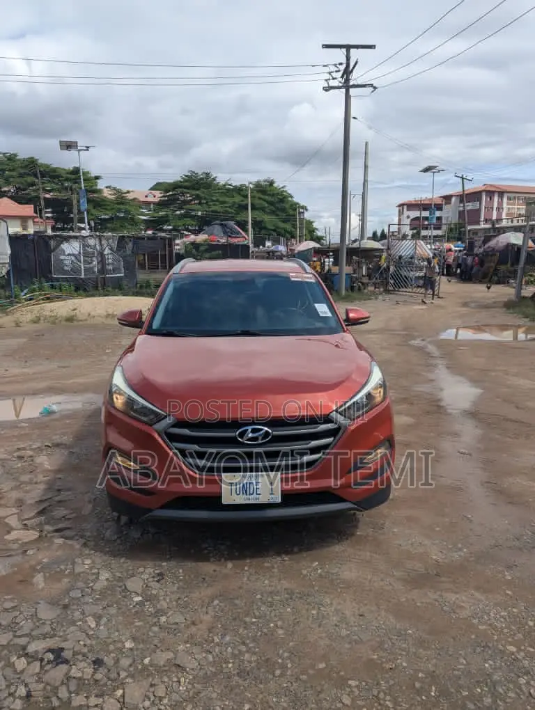 Hyundai Tucson Eco AWD 2016 Orange