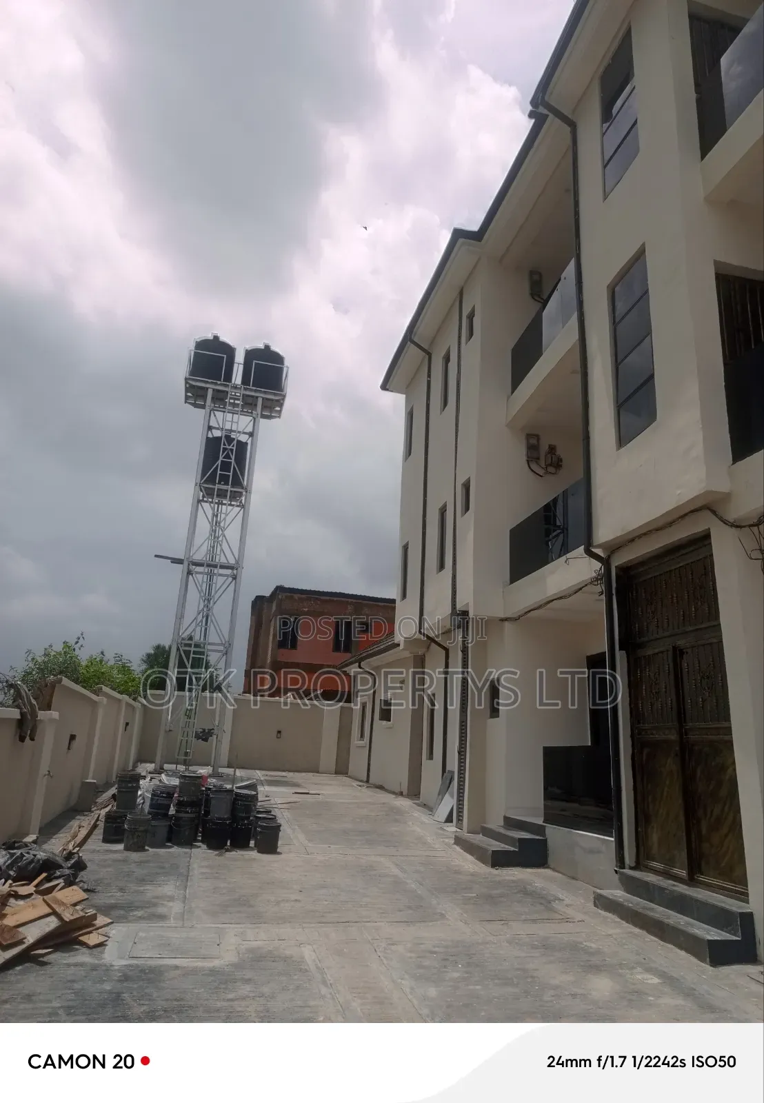 2bdrm Block of Flats in Fo1, Kubwa for rent
