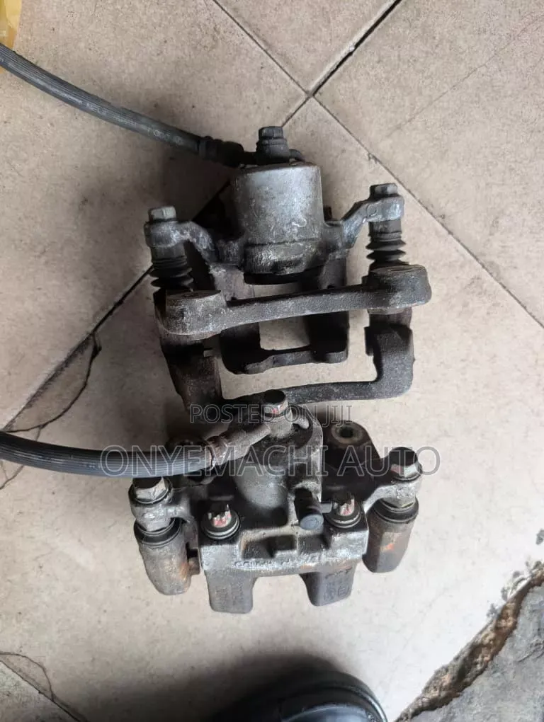 Front and Back Caliper Hyundai Sonata 2012