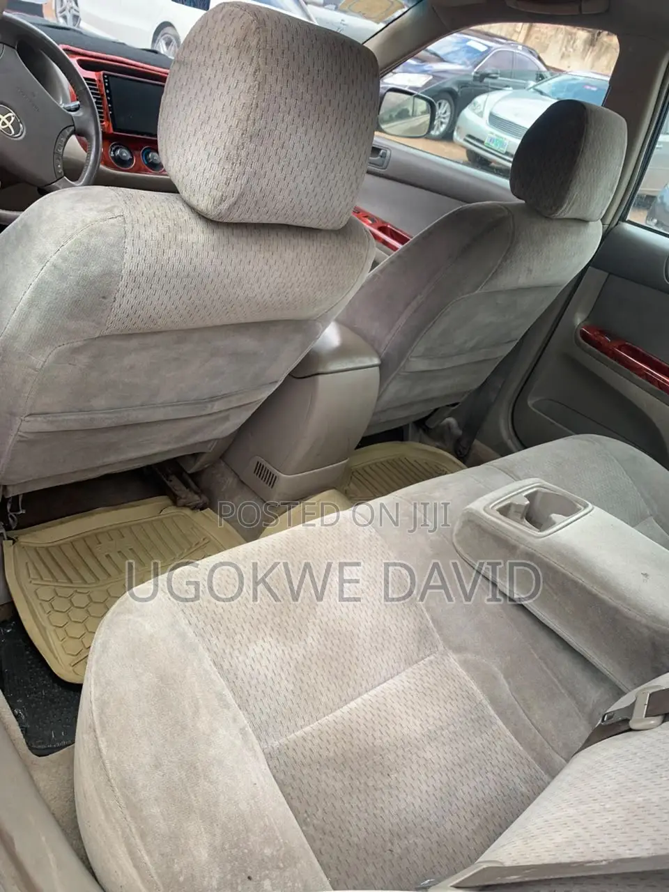 Toyota Camry 2005 Gold