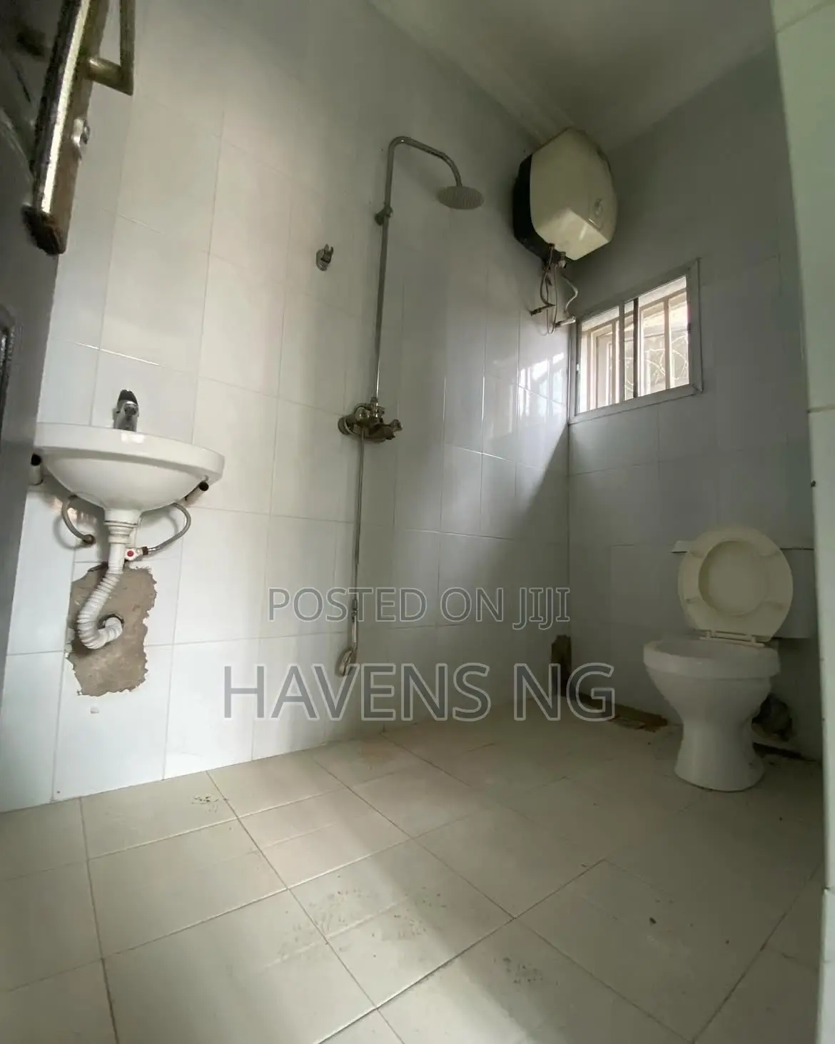 12bdrm Block of Flats in Obio-Akpor for sale