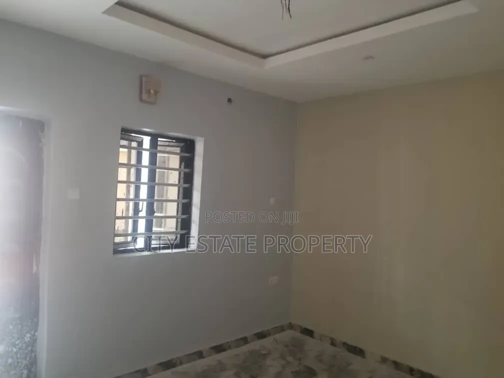 Furnished 2bdrm Block of Flats in Stella Marris, Rukpokwu for rent