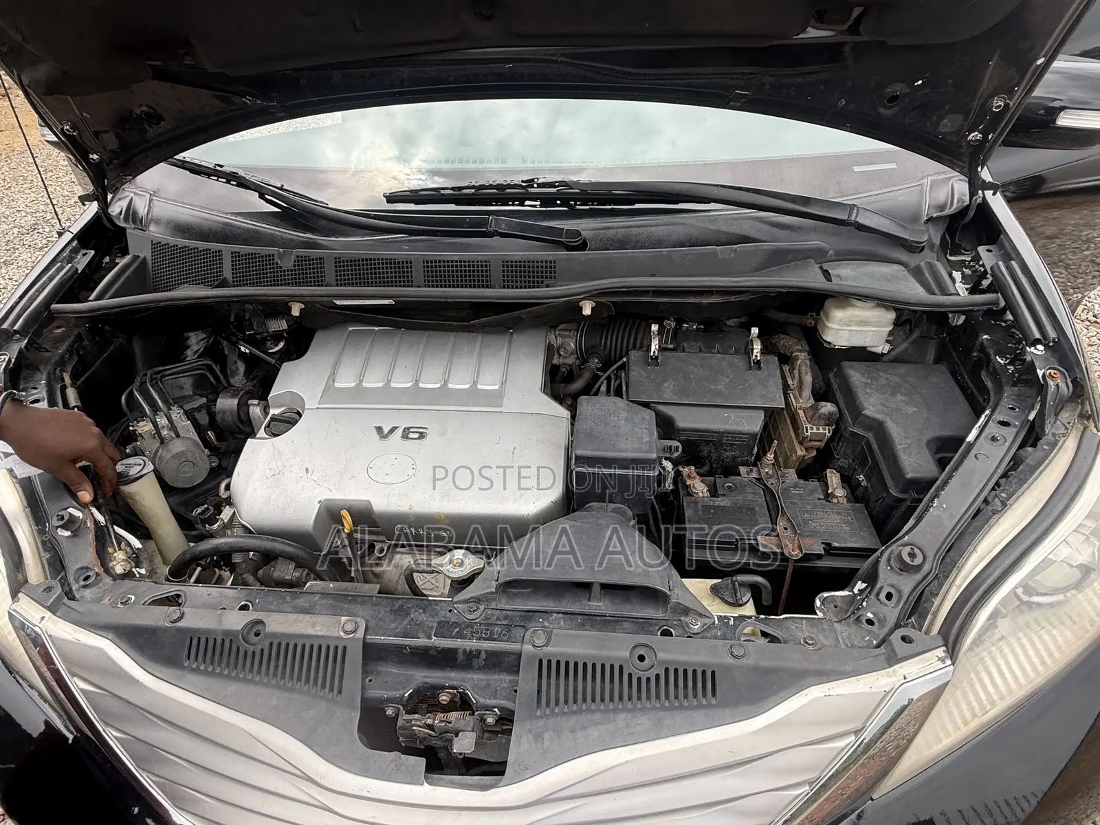 Toyota Sienna LE 7 Passenger 2011 Black