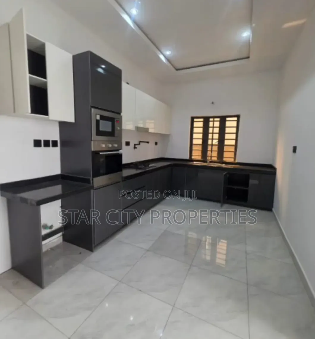 4bdrm House in Ogudu Gra Phase 2 for sale