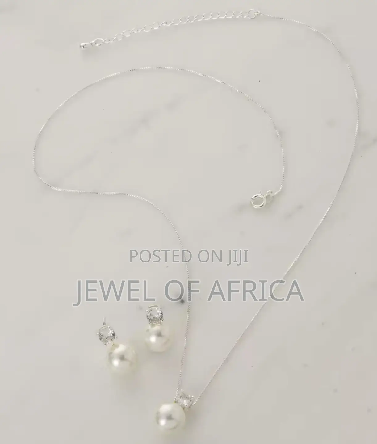 Pearl and Zirconia Jewellery Set