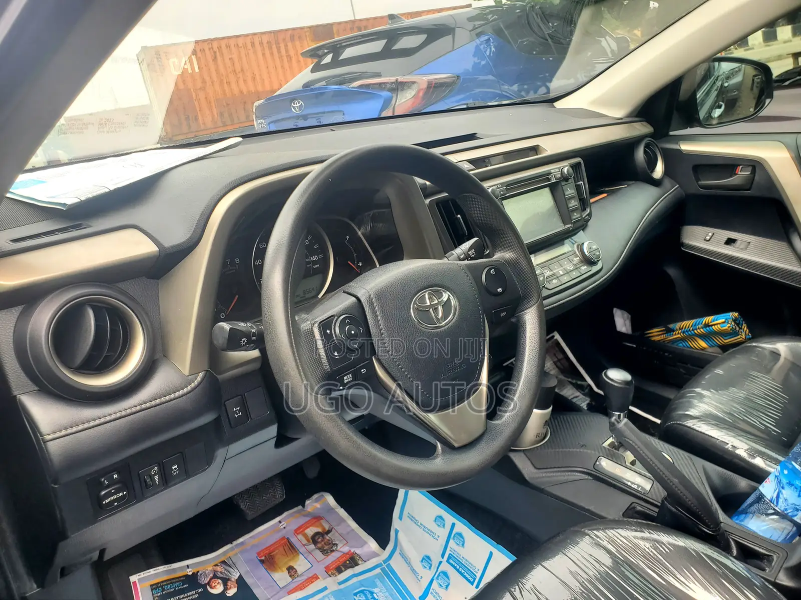 Toyota RAV4 XLE AWD (2.5L 4cyl 6A) 2013