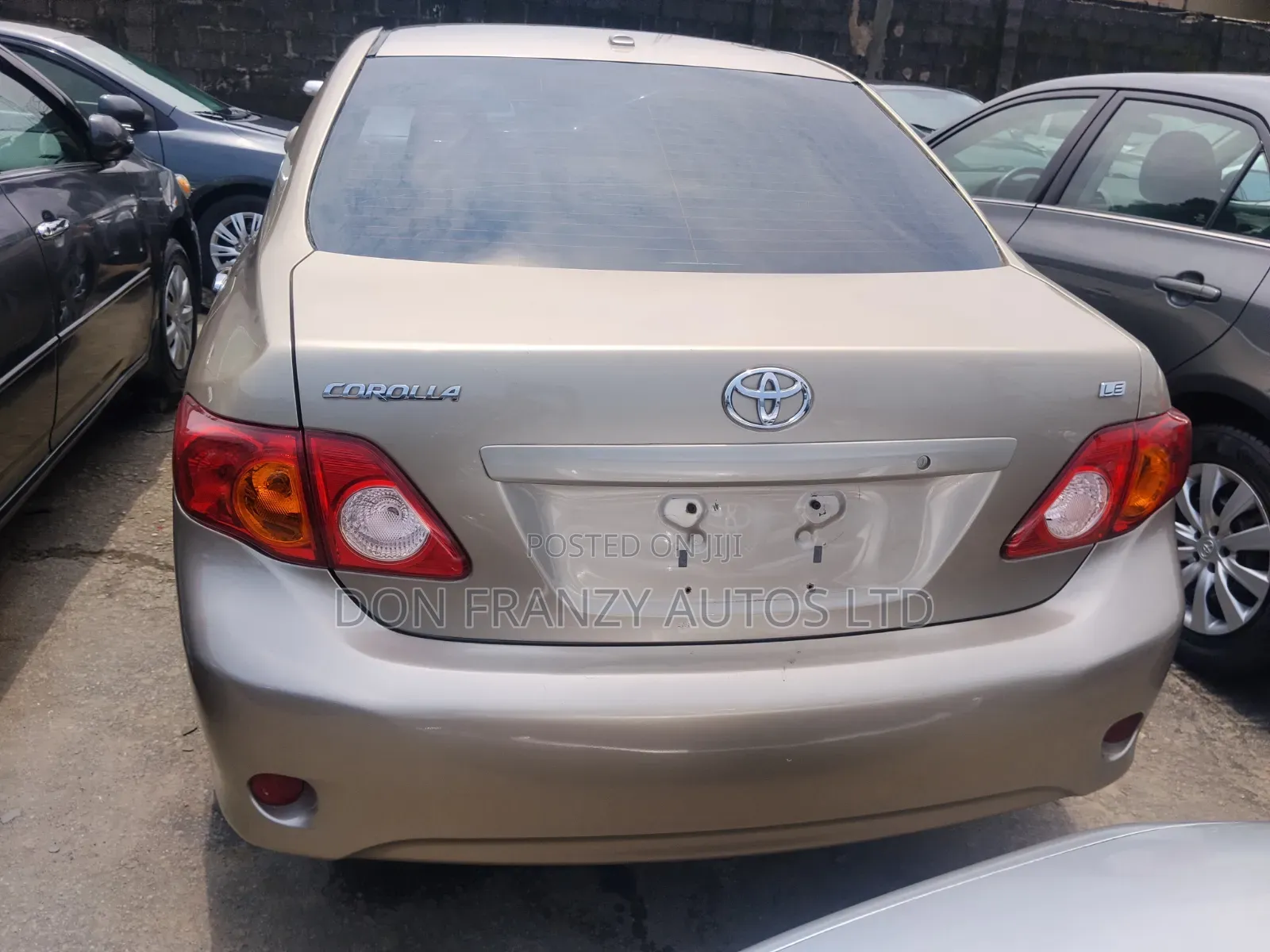 Toyota Corolla 2009 Gold